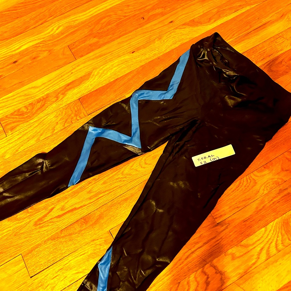 Koral leggings black with blue accents